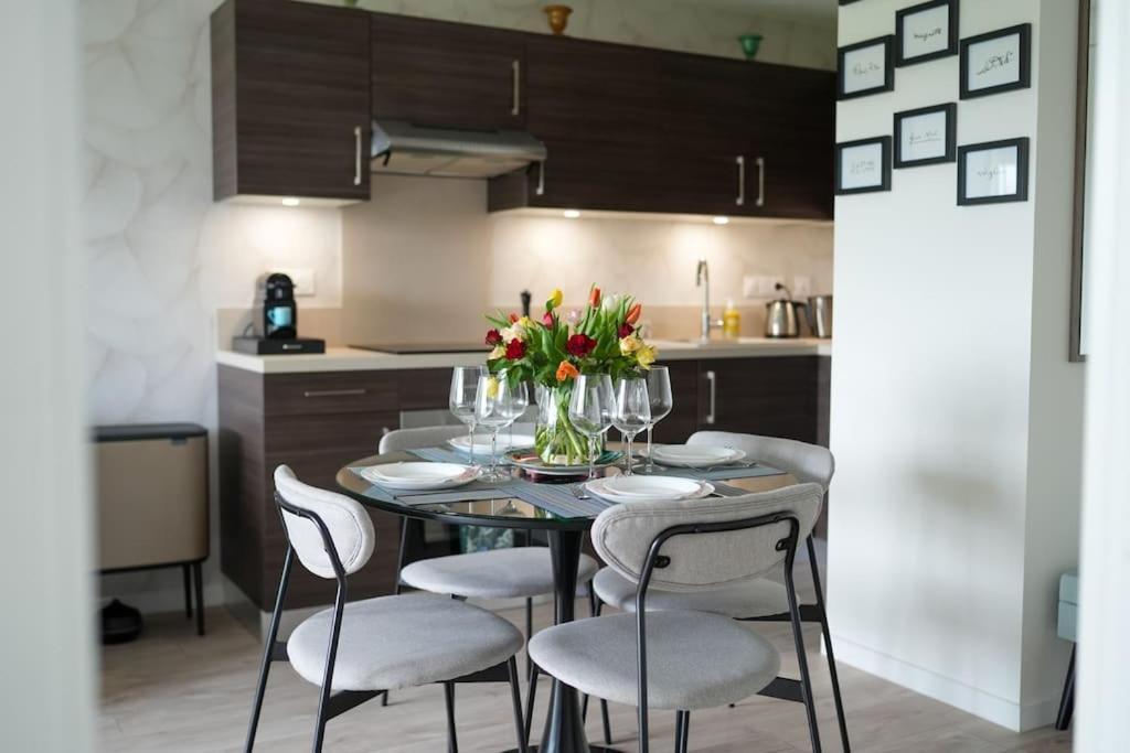 Le Saint Val 004, Appart. Neuf, Jardin, Parking מראה חיצוני תמונה
