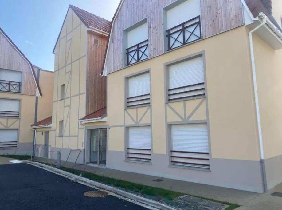 Le Saint Val 004, Appart. Neuf, Jardin, Parking מראה חיצוני תמונה